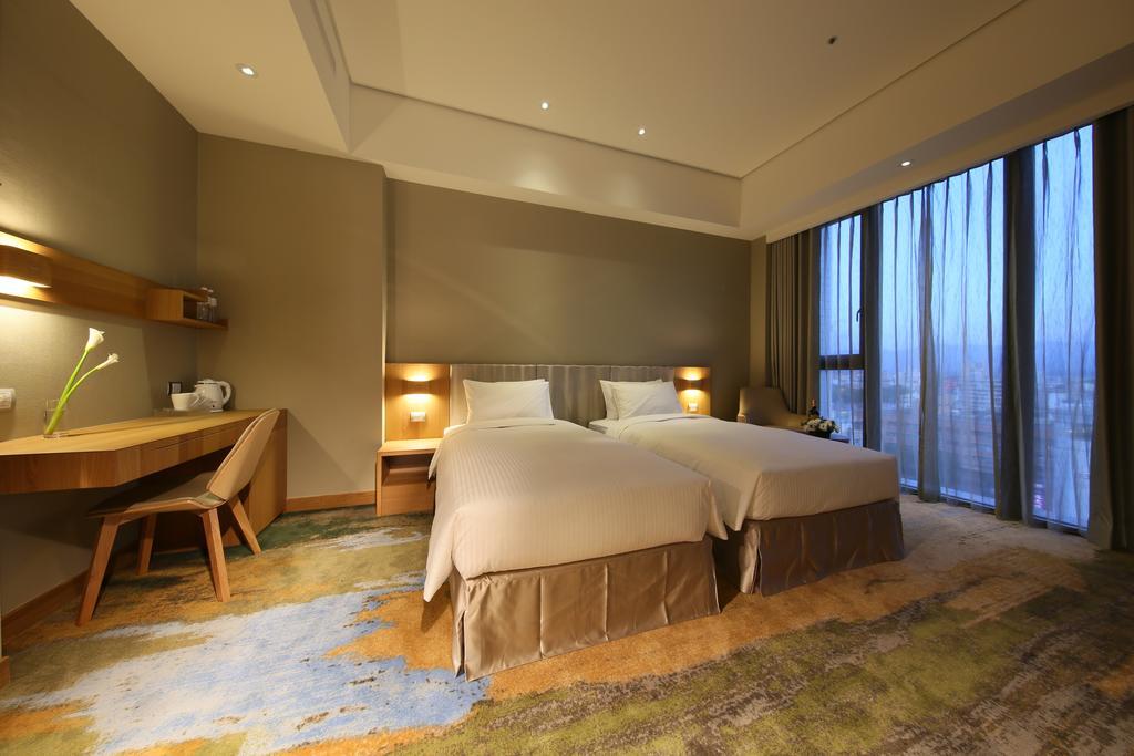 צ'יאיי סיטי South Urban Hotel מראה חיצוני תמונה